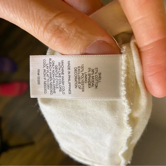 Express ivory and lace top - Picture 4 of 4